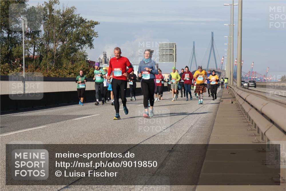 03.10.2025 - Köhlbrandbrückenlauf Luisa Fischer http://msf.ph/oto/9019850 03.10.2025 11:11:19 Position 3  meine-sportfotos.de