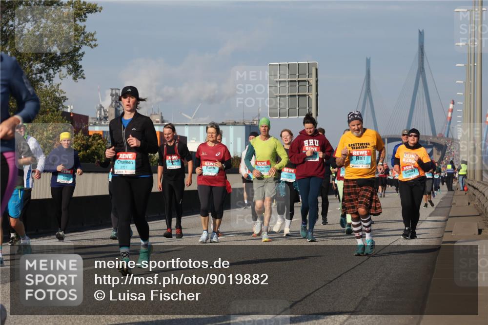 03.10.2025 - Köhlbrandbrückenlauf Luisa Fischer http://msf.ph/oto/9019882 03.10.2025 11:11:23 Position 3 3701, 1097, 3122 meine-sportfotos.de