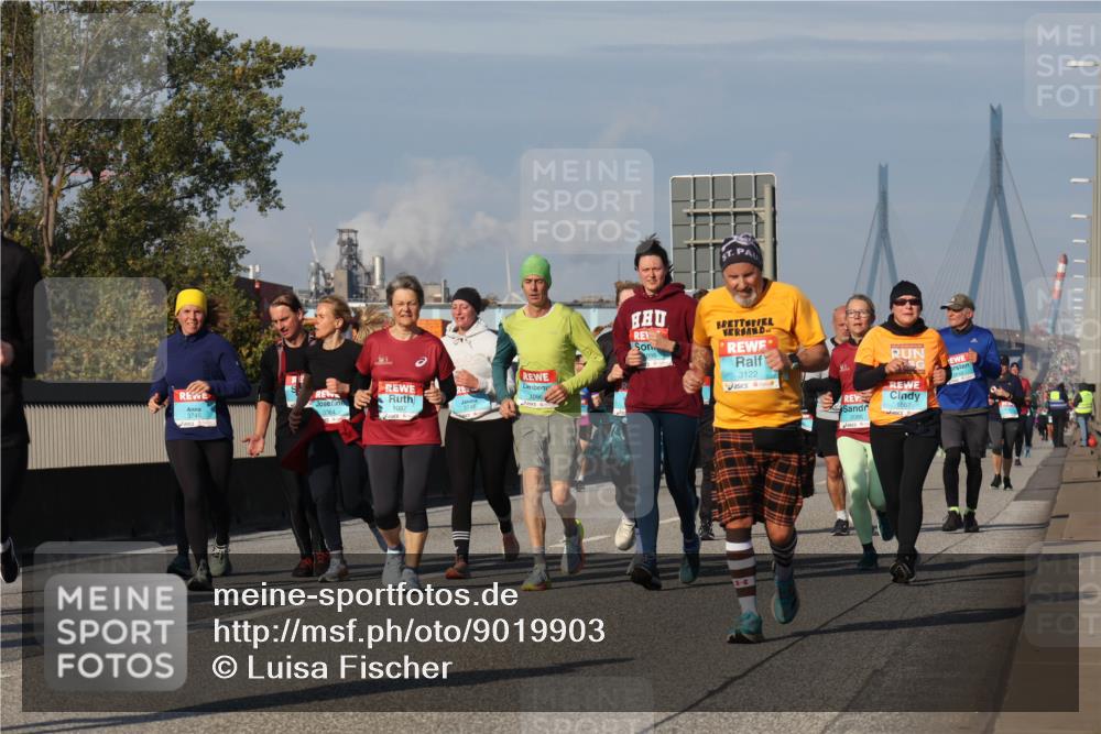 03.10.2025 - Köhlbrandbrückenlauf Luisa Fischer http://msf.ph/oto/9019903 03.10.2025 11:11:25 Position 3 1096, 1097, 3746, 3364, 3122, 1867 meine-sportfotos.de