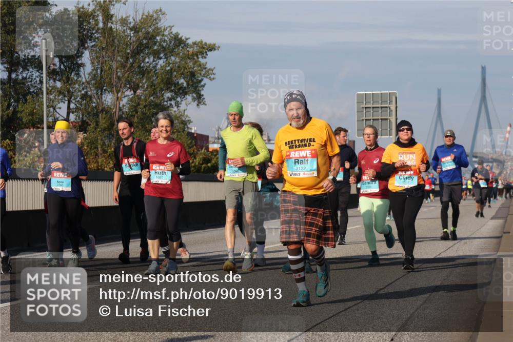 03.10.2025 - Köhlbrandbrückenlauf Luisa Fischer http://msf.ph/oto/9019913 03.10.2025 11:11:27 Position 3 3745, 1097, 1096, 3122, 2088 meine-sportfotos.de