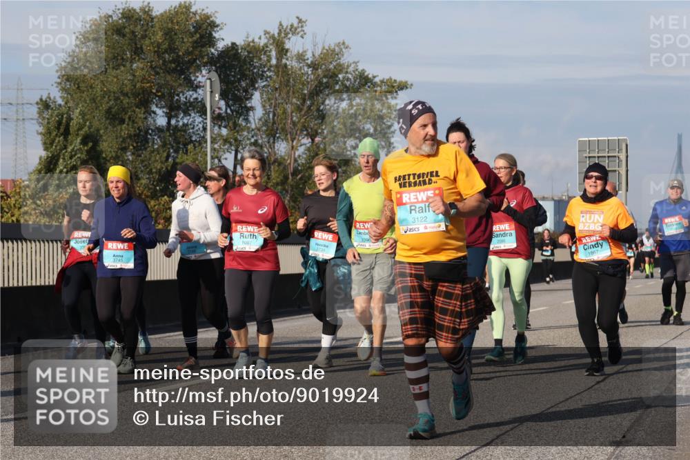 03.10.2025 - Köhlbrandbrückenlauf Luisa Fischer http://msf.ph/oto/9019924 03.10.2025 11:11:29 Position 3 3745, 1097, 1096, 3122, 2086, 1867 meine-sportfotos.de