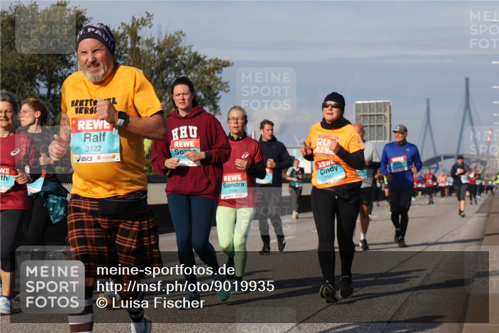 03.10.2025 - Köhlbrandbrückenlauf Luisa Fischer http://msf.ph/oto/9019935 03.10.2025 11:11:30 Position 3 7, 3122, 109, 2086, 1867 meine-sportfotos.de