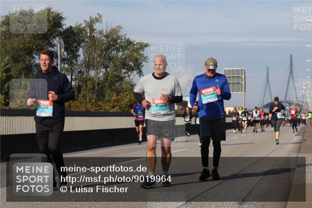 03.10.2025 - Köhlbrandbrückenlauf Luisa Fischer http://msf.ph/oto/9019964 03.10.2025 11:11:34 Position 3 2624, 1704, 2633 meine-sportfotos.de