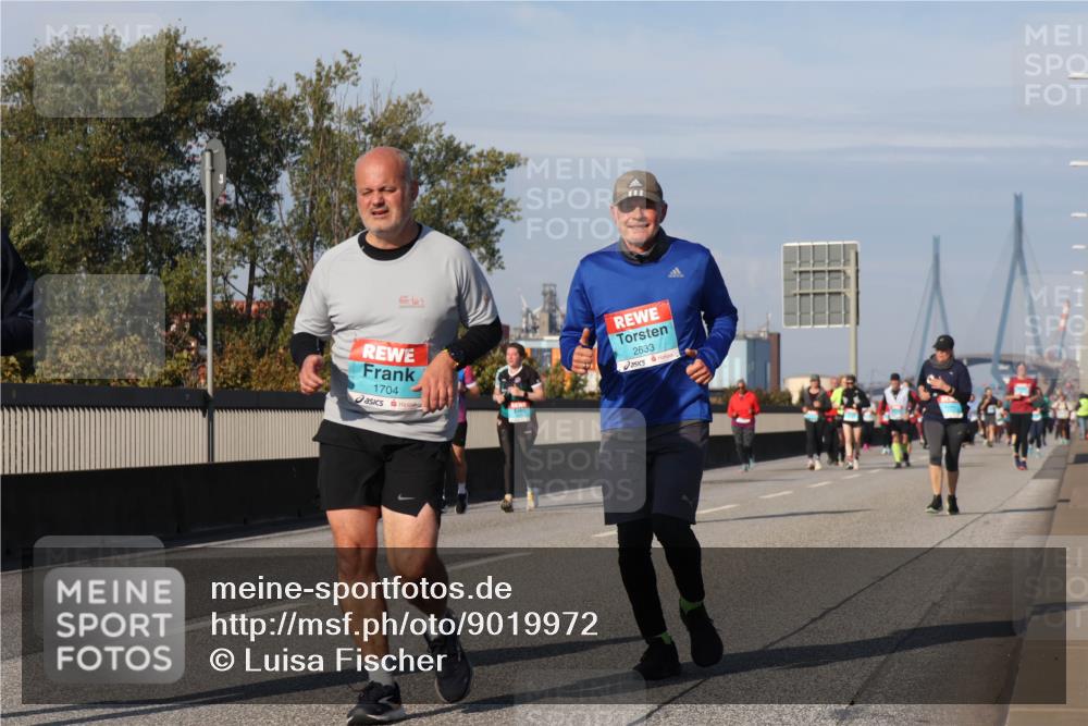 03.10.2025 - Köhlbrandbrückenlauf Luisa Fischer http://msf.ph/oto/9019972 03.10.2025 11:11:35 Position 3 1704, 2633 meine-sportfotos.de