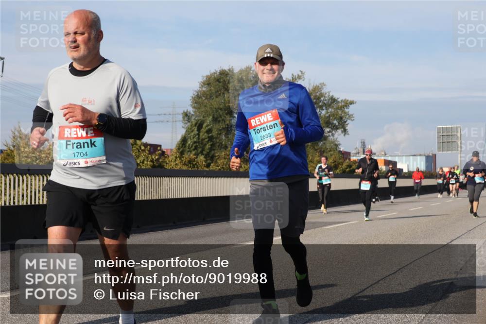 03.10.2025 - Köhlbrandbrückenlauf Luisa Fischer http://msf.ph/oto/9019988 03.10.2025 11:11:37 Position 3 1, 1704, 2633 meine-sportfotos.de