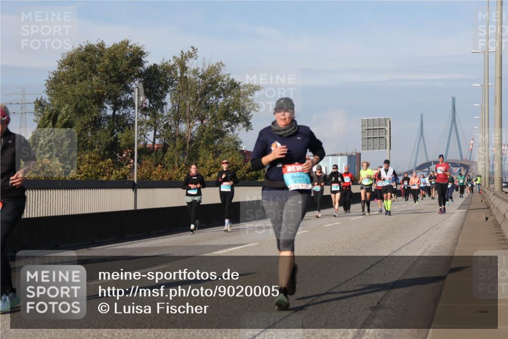 03.10.2025 - Köhlbrandbrückenlauf Luisa Fischer http://msf.ph/oto/9020005 03.10.2025 11:11:42 Position 3 3737 meine-sportfotos.de
