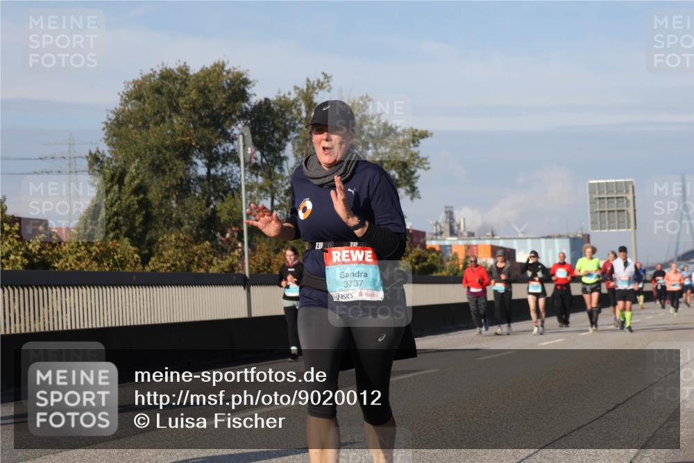 03.10.2025 - Köhlbrandbrückenlauf Luisa Fischer http://msf.ph/oto/9020012 03.10.2025 11:11:43 Position 3 231, 3737 meine-sportfotos.de