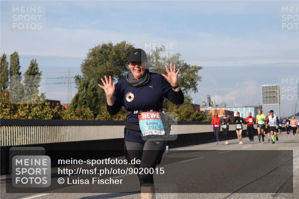 03.10.2025 - Köhlbrandbrückenlauf Luisa Fischer http://msf.ph/oto/9020015 03.10.2025 11:11:43 Position 3 3737 meine-sportfotos.de