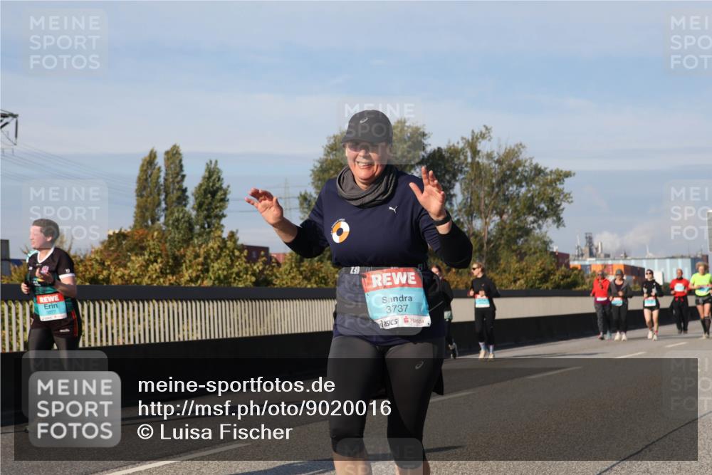 03.10.2025 - Köhlbrandbrückenlauf Luisa Fischer http://msf.ph/oto/9020016 03.10.2025 11:11:43 Position 3 230, 3737 meine-sportfotos.de