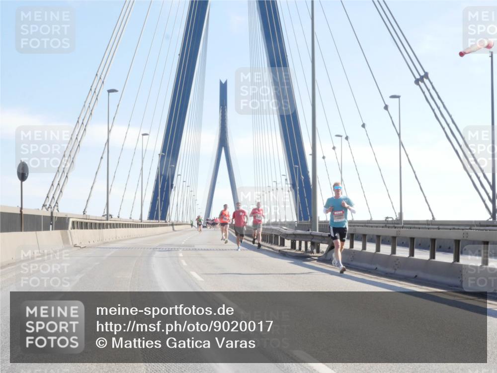 03.10.2025 - Köhlbrandbrückenlauf Matties Gatica Varas http://msf.ph/oto/9020017 03.10.2025 12:20:53 Position 1  meine-sportfotos.de