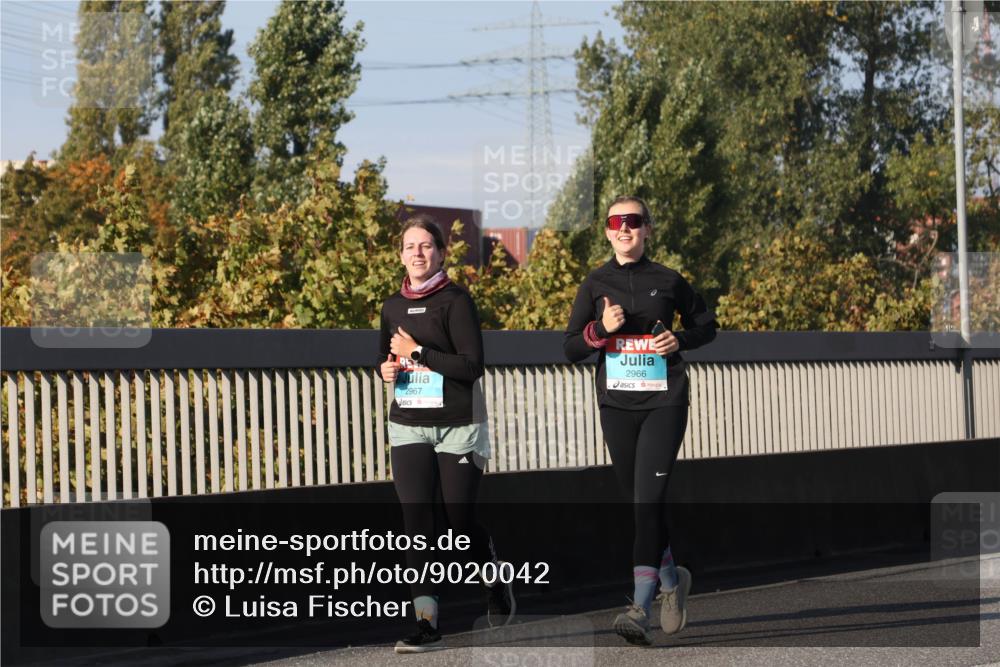 03.10.2025 - Köhlbrandbrückenlauf Luisa Fischer http://msf.ph/oto/9020042 03.10.2025 11:11:47 Position 3 2967, 2966 meine-sportfotos.de