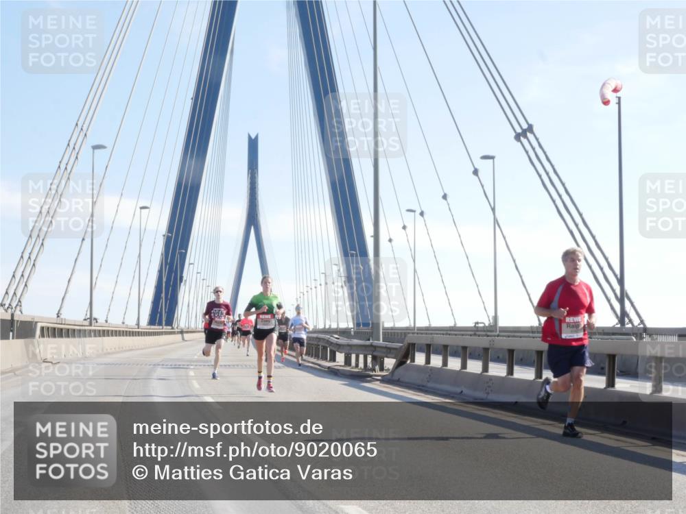 03.10.2025 - Köhlbrandbrückenlauf Matties Gatica Varas http://msf.ph/oto/9020065 03.10.2025 12:21:09 Position 1 2013 meine-sportfotos.de