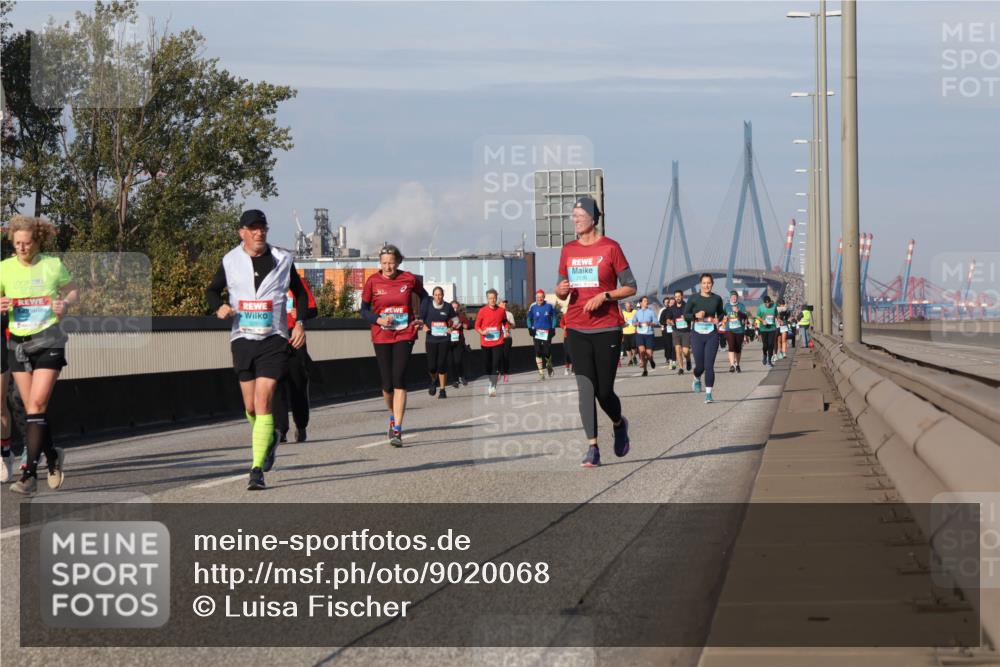 03.10.2025 - Köhlbrandbrückenlauf Luisa Fischer http://msf.ph/oto/9020068 03.10.2025 11:11:50 Position 3  meine-sportfotos.de