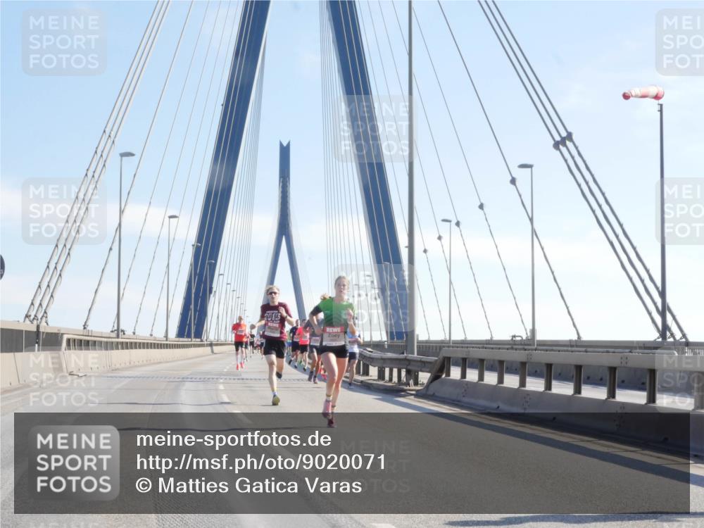 03.10.2025 - Köhlbrandbrückenlauf Matties Gatica Varas http://msf.ph/oto/9020071 03.10.2025 12:21:10 Position 1 20195 meine-sportfotos.de