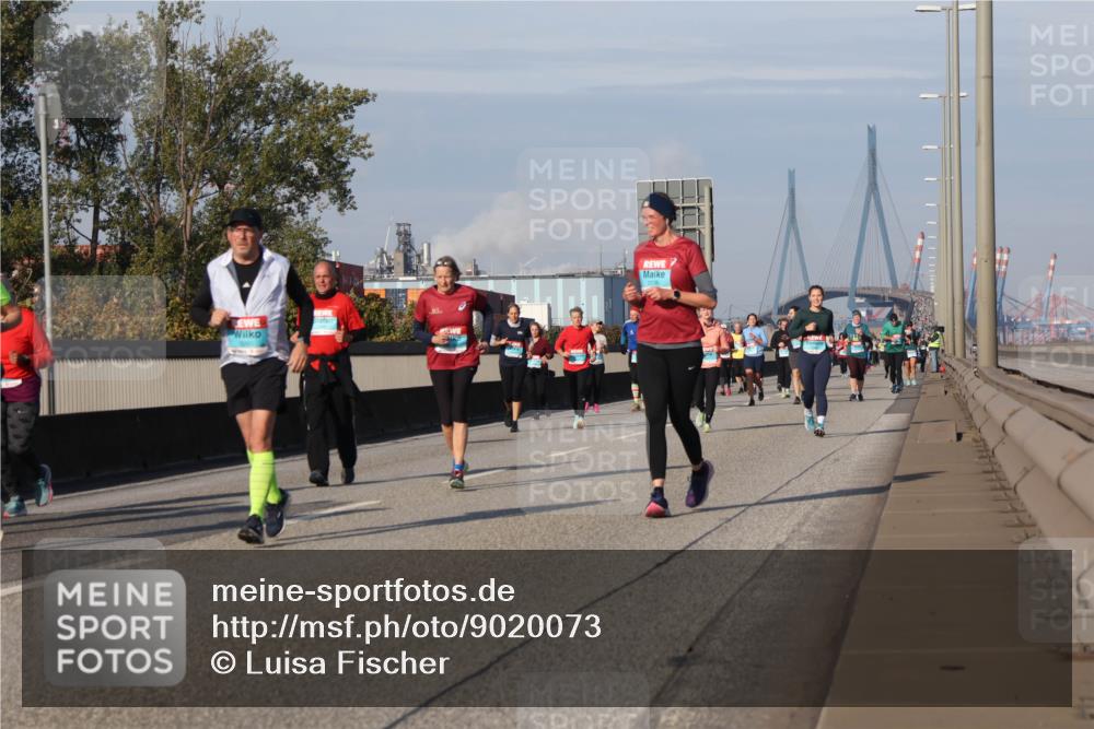 03.10.2025 - Köhlbrandbrückenlauf Luisa Fischer http://msf.ph/oto/9020073 03.10.2025 11:11:51 Position 3 44 meine-sportfotos.de