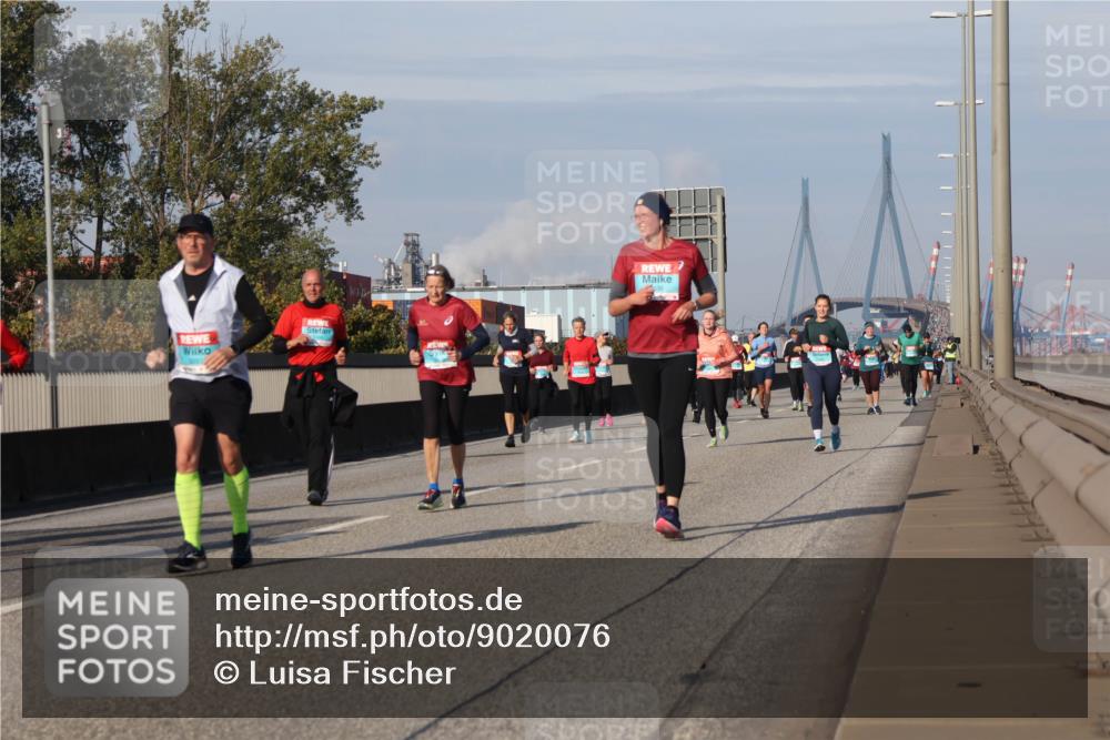 03.10.2025 - Köhlbrandbrückenlauf Luisa Fischer http://msf.ph/oto/9020076 03.10.2025 11:11:51 Position 3  meine-sportfotos.de