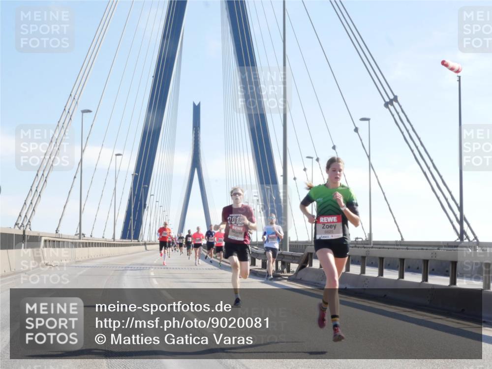 03.10.2025 - Köhlbrandbrückenlauf Matties Gatica Varas http://msf.ph/oto/9020081 03.10.2025 12:21:12 Position 1 141, 6625 meine-sportfotos.de