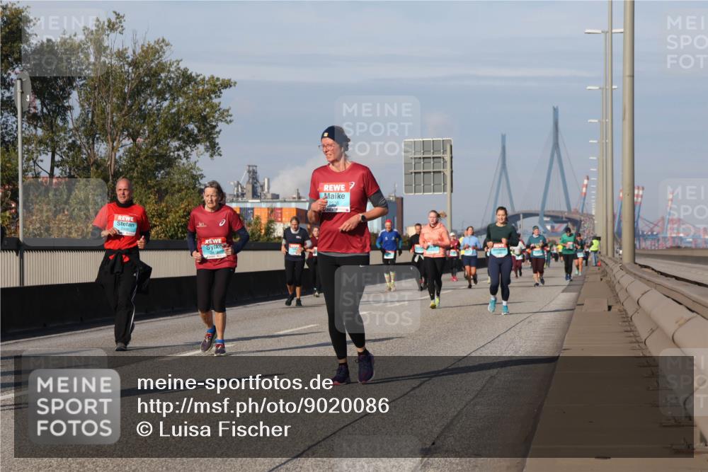 03.10.2025 - Köhlbrandbrückenlauf Luisa Fischer http://msf.ph/oto/9020086 03.10.2025 11:11:52 Position 3 2536 meine-sportfotos.de