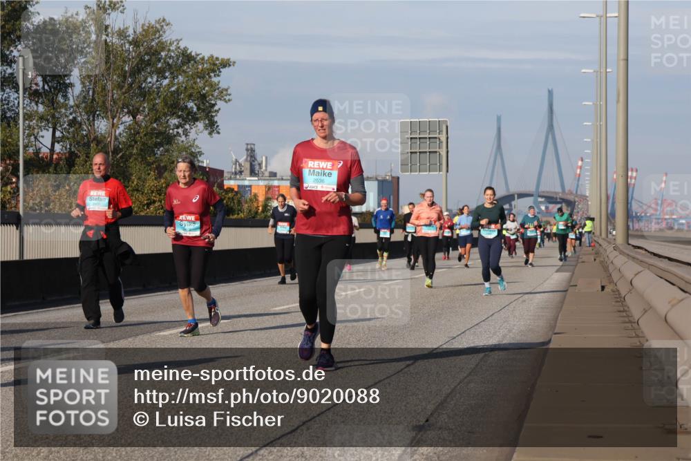 03.10.2025 - Köhlbrandbrückenlauf Luisa Fischer http://msf.ph/oto/9020088 03.10.2025 11:11:53 Position 3 2536 meine-sportfotos.de