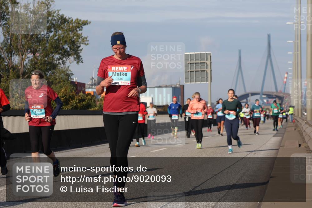 03.10.2025 - Köhlbrandbrückenlauf Luisa Fischer http://msf.ph/oto/9020093 03.10.2025 11:11:53 Position 3 2536 meine-sportfotos.de