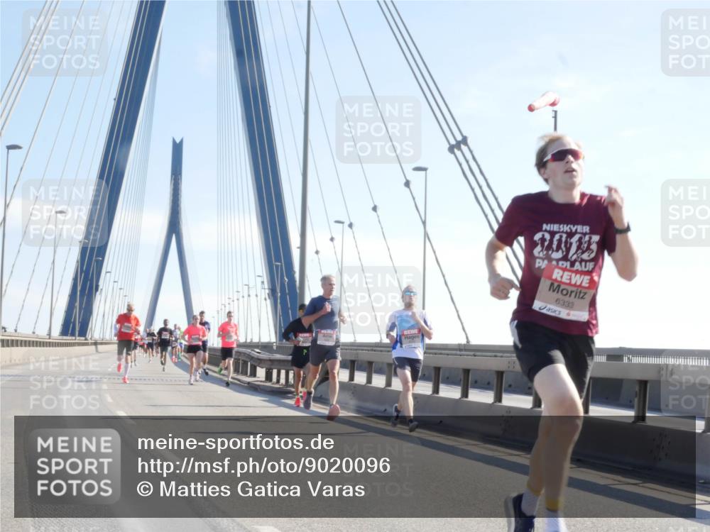 03.10.2025 - Köhlbrandbrückenlauf Matties Gatica Varas http://msf.ph/oto/9020096 03.10.2025 12:21:14 Position 1 2015, 6333 meine-sportfotos.de