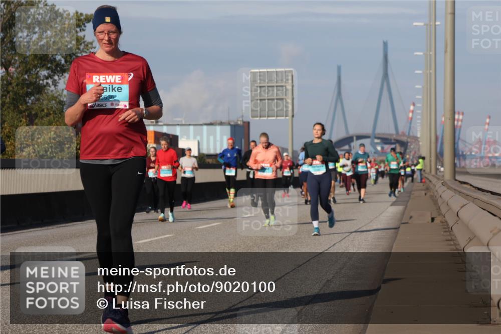 03.10.2025 - Köhlbrandbrückenlauf Luisa Fischer http://msf.ph/oto/9020100 03.10.2025 11:11:54 Position 3 2536 meine-sportfotos.de