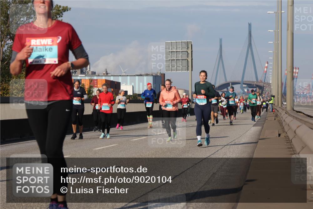 03.10.2025 - Köhlbrandbrückenlauf Luisa Fischer http://msf.ph/oto/9020104 03.10.2025 11:11:55 Position 3  meine-sportfotos.de
