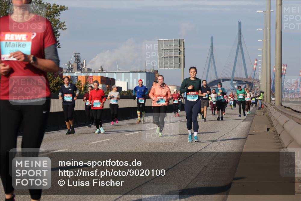 03.10.2025 - Köhlbrandbrückenlauf Luisa Fischer http://msf.ph/oto/9020109 03.10.2025 11:11:55 Position 3  meine-sportfotos.de