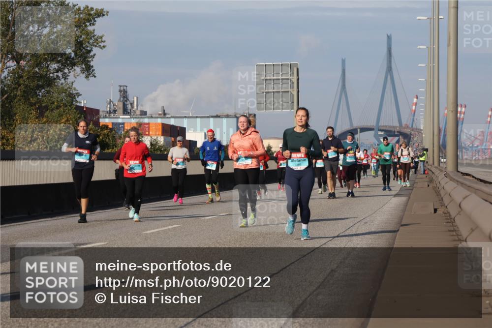 03.10.2025 - Köhlbrandbrückenlauf Luisa Fischer http://msf.ph/oto/9020122 03.10.2025 11:11:56 Position 3 2388 meine-sportfotos.de