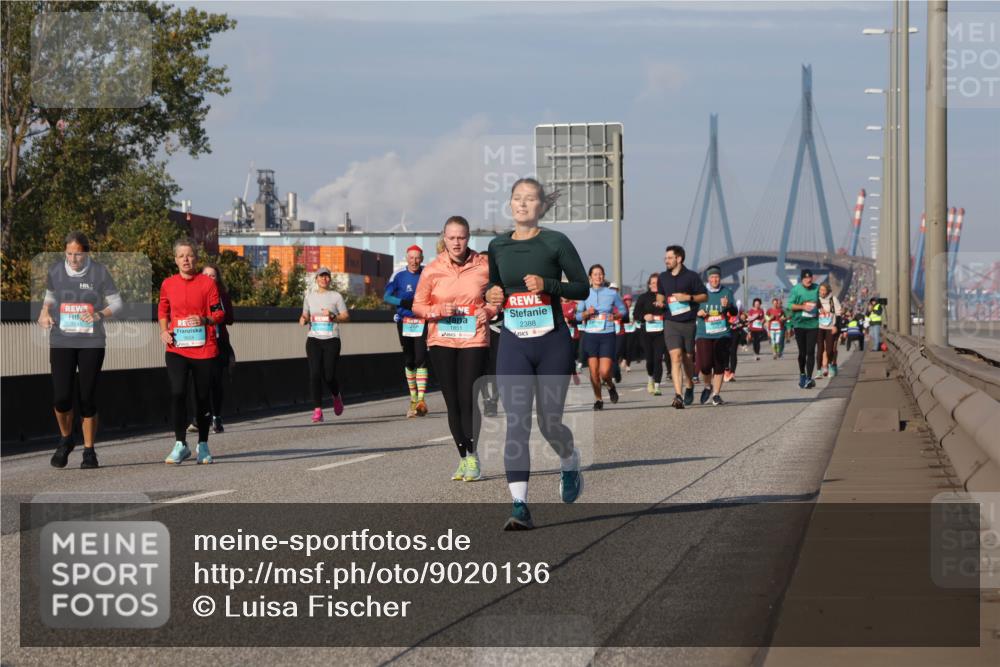 03.10.2025 - Köhlbrandbrückenlauf Luisa Fischer http://msf.ph/oto/9020136 03.10.2025 11:11:58 Position 3 3142, 1851, 2388 meine-sportfotos.de