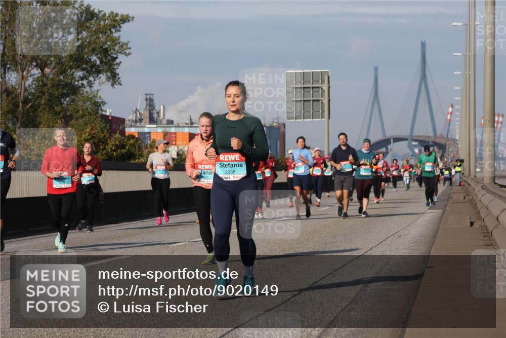 03.10.2025 - Köhlbrandbrückenlauf Luisa Fischer http://msf.ph/oto/9020149 03.10.2025 11:11:59 Position 3 2388, 851 meine-sportfotos.de