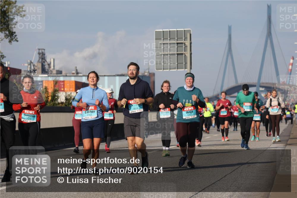03.10.2025 - Köhlbrandbrückenlauf Luisa Fischer http://msf.ph/oto/9020154 03.10.2025 11:12:05 Position 3 3479, 2763, 3819, 2025, 1700 meine-sportfotos.de