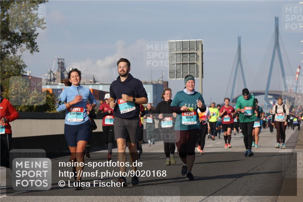 03.10.2025 - Köhlbrandbrückenlauf Luisa Fischer http://msf.ph/oto/9020168 03.10.2025 11:12:06 Position 3 2763, 3819, 2025, 1700 meine-sportfotos.de