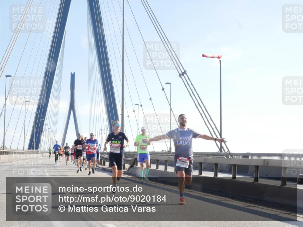 03.10.2025 - Köhlbrandbrückenlauf Matties Gatica Varas http://msf.ph/oto/9020184 03.10.2025 12:21:27 Position 1 6002 meine-sportfotos.de