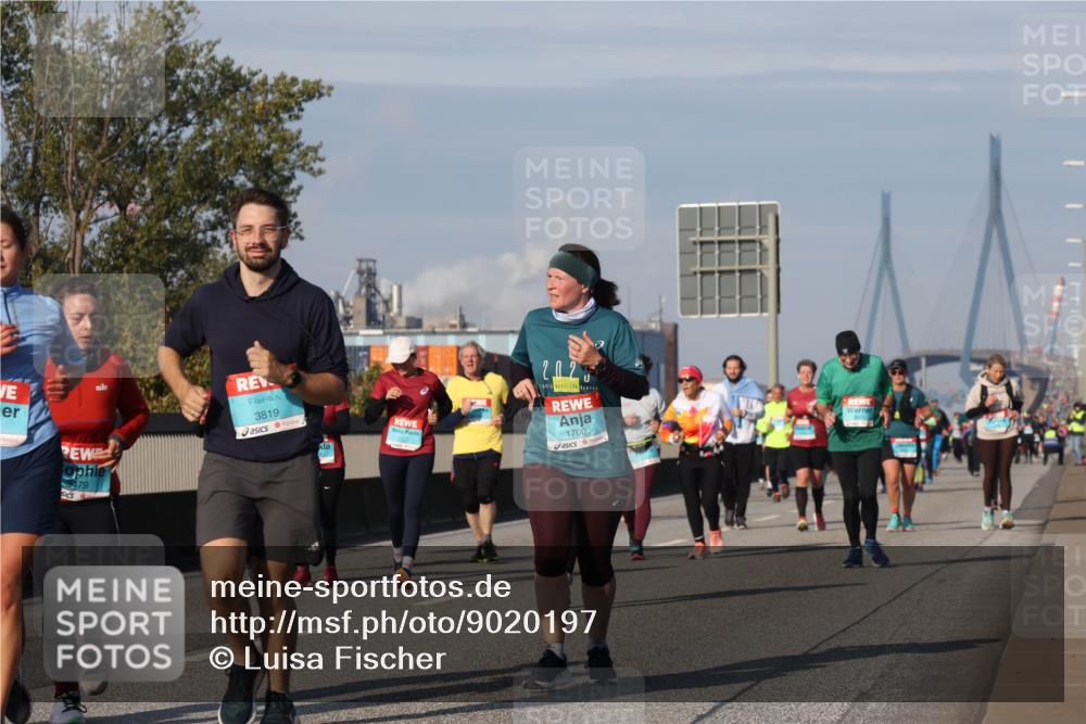 03.10.2025 - Köhlbrandbrückenlauf Luisa Fischer http://msf.ph/oto/9020197 03.10.2025 11:12:09 Position 3 3819, 2025, 1700, 2727 meine-sportfotos.de