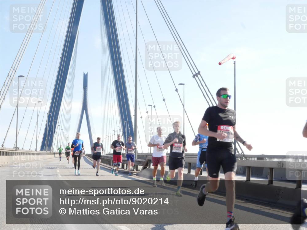 03.10.2025 - Köhlbrandbrückenlauf Matties Gatica Varas http://msf.ph/oto/9020214 03.10.2025 12:21:31 Position 1 9 meine-sportfotos.de