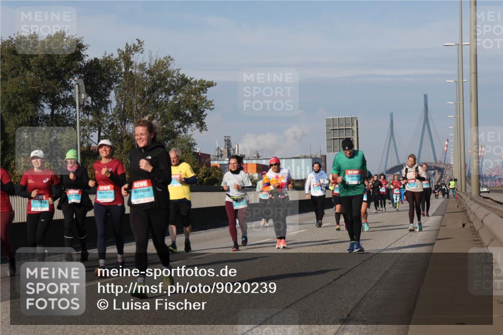 03.10.2025 - Köhlbrandbrückenlauf Luisa Fischer http://msf.ph/oto/9020239 03.10.2025 11:12:14 Position 3 2727 meine-sportfotos.de