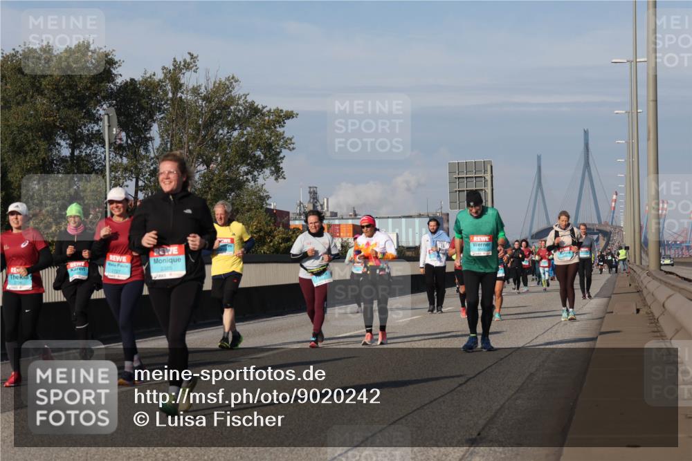 03.10.2025 - Köhlbrandbrückenlauf Luisa Fischer http://msf.ph/oto/9020242 03.10.2025 11:12:14 Position 3 2726, 2385 meine-sportfotos.de