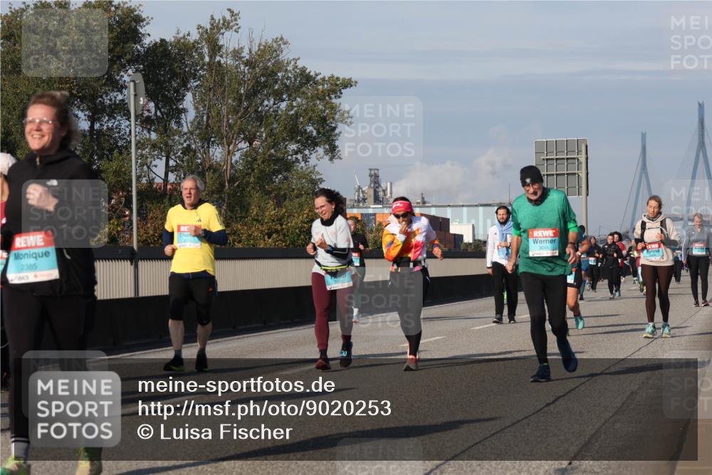 03.10.2025 - Köhlbrandbrückenlauf Luisa Fischer http://msf.ph/oto/9020253 03.10.2025 11:12:15 Position 3 2385, 3045 meine-sportfotos.de