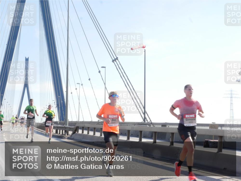 03.10.2025 - Köhlbrandbrückenlauf Matties Gatica Varas http://msf.ph/oto/9020261 03.10.2025 12:21:38 Position 1 4041, 4209 meine-sportfotos.de