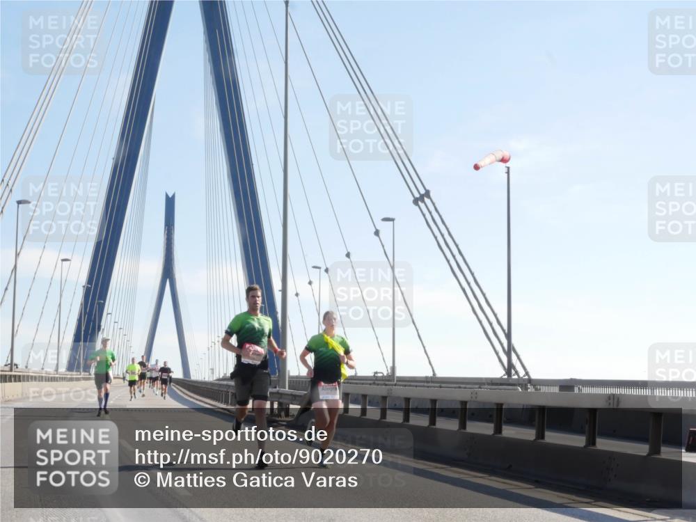 03.10.2025 - Köhlbrandbrückenlauf Matties Gatica Varas http://msf.ph/oto/9020270 03.10.2025 12:21:40 Position 1  meine-sportfotos.de