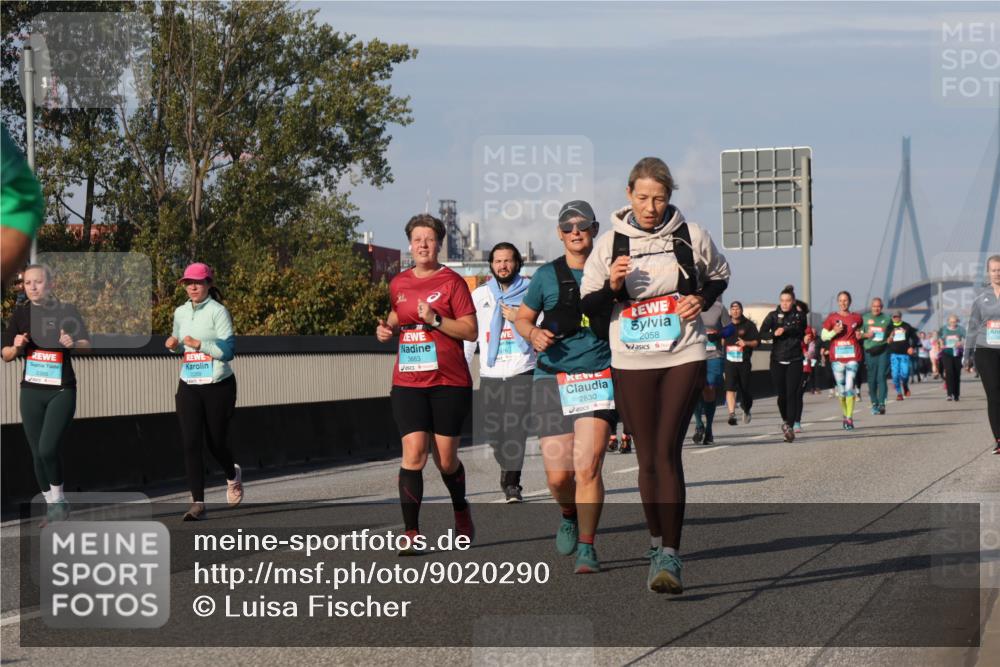 03.10.2025 - Köhlbrandbrückenlauf Luisa Fischer http://msf.ph/oto/9020290 03.10.2025 11:12:20 Position 3 2386, 3663, 2830, 2058 meine-sportfotos.de