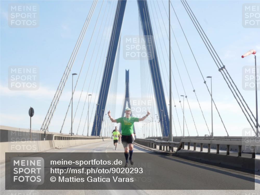 03.10.2025 - Köhlbrandbrückenlauf Matties Gatica Varas http://msf.ph/oto/9020293 03.10.2025 12:21:43 Position 1  meine-sportfotos.de