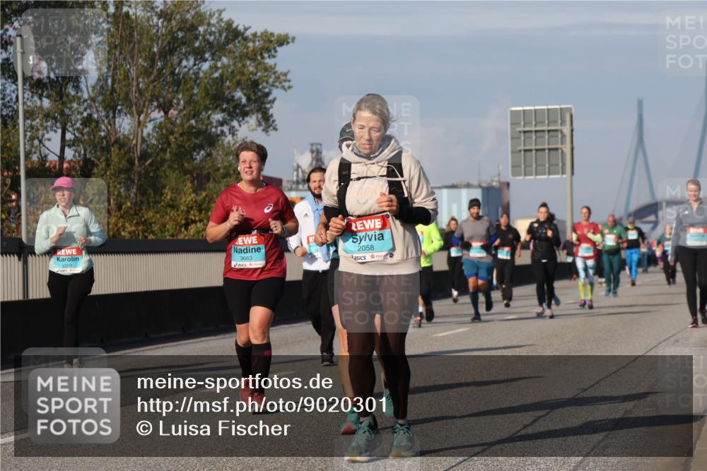 03.10.2025 - Köhlbrandbrückenlauf Luisa Fischer http://msf.ph/oto/9020301 03.10.2025 11:12:21 Position 3 2359, 3663, 2058 meine-sportfotos.de