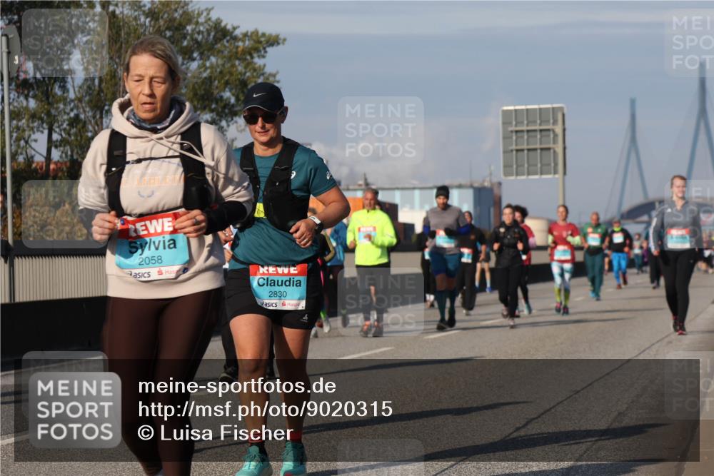 03.10.2025 - Köhlbrandbrückenlauf Luisa Fischer http://msf.ph/oto/9020315 03.10.2025 11:12:22 Position 3 2058, 2830 meine-sportfotos.de
