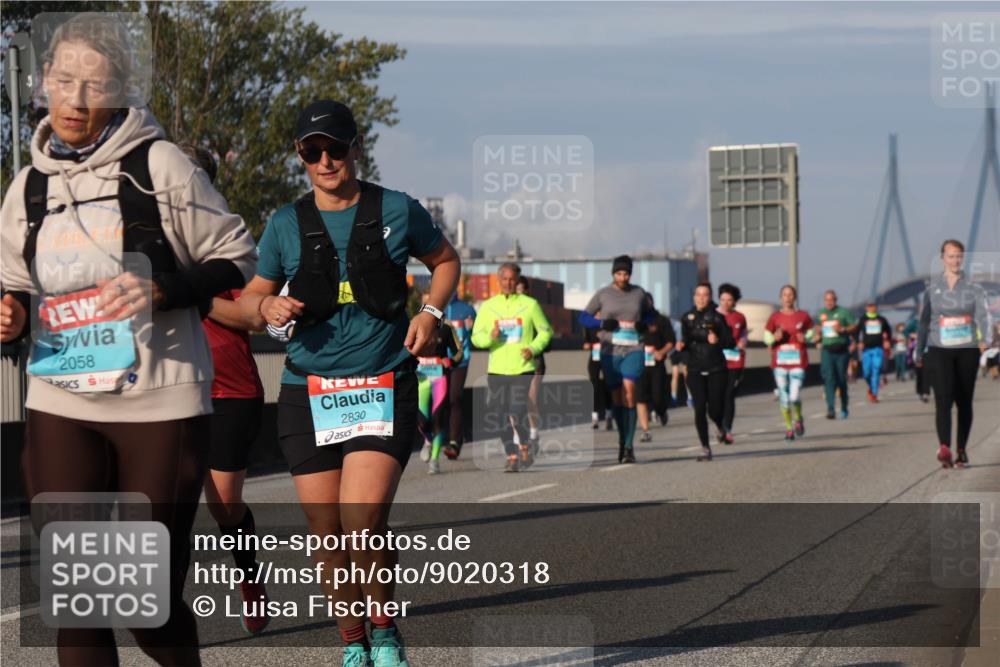 03.10.2025 - Köhlbrandbrückenlauf Luisa Fischer http://msf.ph/oto/9020318 03.10.2025 11:12:23 Position 3 2058, 2830 meine-sportfotos.de