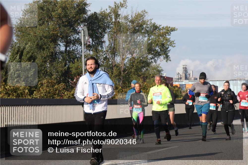 03.10.2025 - Köhlbrandbrückenlauf Luisa Fischer http://msf.ph/oto/9020346 03.10.2025 11:12:26 Position 3 2419, 1769 meine-sportfotos.de