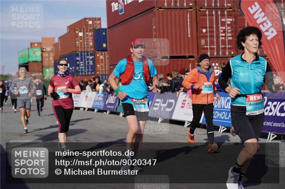 03.10.2025 - Köhlbrandbrückenlauf Michael Burmester http://msf.ph/oto/9020347 03.10.2025 10:21:13 Ziel 1757, 1899, 1992, 2068, 2119, 2350, 2369, 2415, 2616, 2897, 3116, 3839 meine-sportfotos.de
