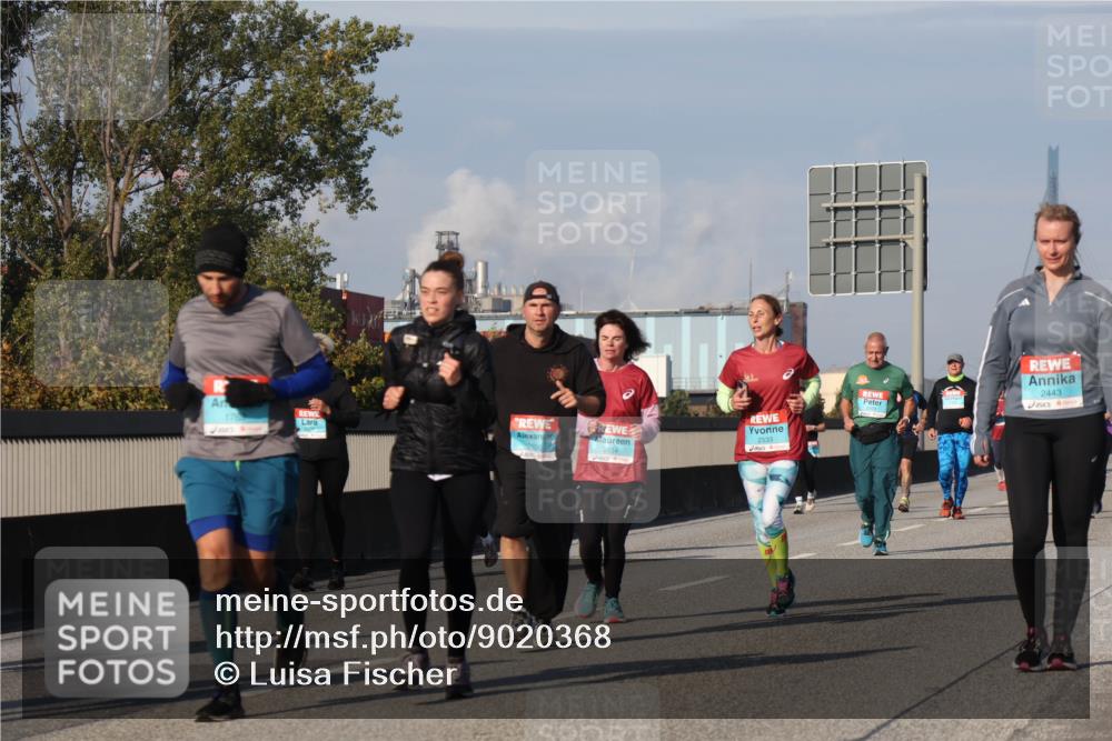 03.10.2025 - Köhlbrandbrückenlauf Luisa Fischer http://msf.ph/oto/9020368 03.10.2025 11:12:28 Position 3 1765, 2554, 2443 meine-sportfotos.de