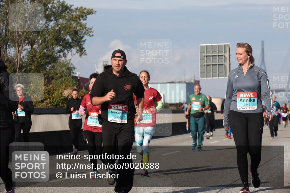 03.10.2025 - Köhlbrandbrückenlauf Luisa Fischer http://msf.ph/oto/9020388 03.10.2025 11:12:31 Position 3 2554, 2636, 533, 2443, 3324 meine-sportfotos.de